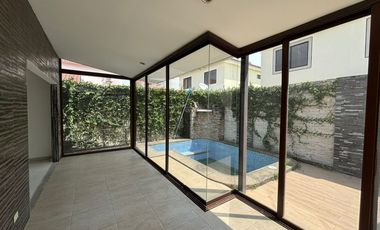 EN VENTA CASA EN CIUDAD CELESTE ETAPA LA MARINA SAMBORONDÓN