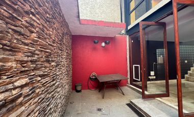 CASA EN VENTA LOMAS DE LAS AGUILAS