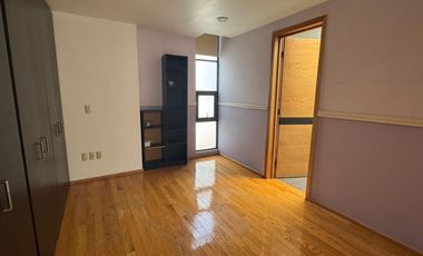 CASA EN VENTA LOMAS DE LAS AGUILAS