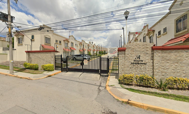 Casa en Calle Albeniz, Méx., México. No créditos.