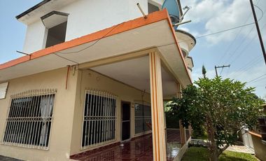 Casa en venta en el centro de Nautla, Veracruz cerca del mar