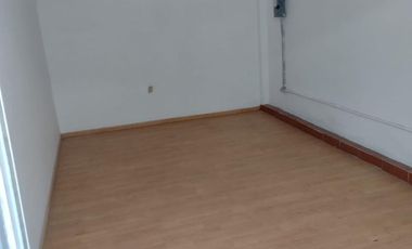 Excelente local de dos pisos en renta