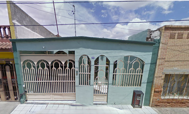 CASA A LA VENTA EN EL CENTRO DE SALTILLO, COAHUILA, REMATE ADJUDICADO