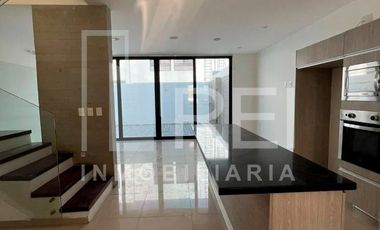 VENTA CASA CON ROOF GARDEN DENTRO DE COTO AUREA RESIDENCIAL TLAJOMULCO