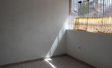 ✅📍Los Keñuales - Esquina Se VENDE Casa 2 Pisos