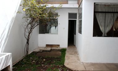✅📍Los Keñuales - Esquina Se VENDE Casa 2 Pisos