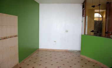 ✅📍Los Keñuales - Esquina Se VENDE Casa 2 Pisos