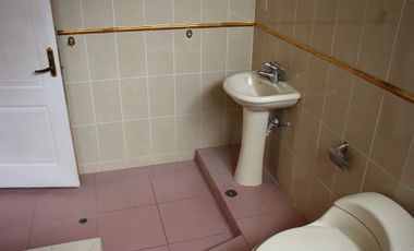 ✅📍Los Keñuales - Esquina Se VENDE Casa 2 Pisos