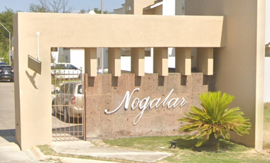 CASA A LA VENTA EN FRACCIONAMIENTO NOGALAR, PIEDRAS NEGRAS, COAHUILA, REMATE ADJUDICADO