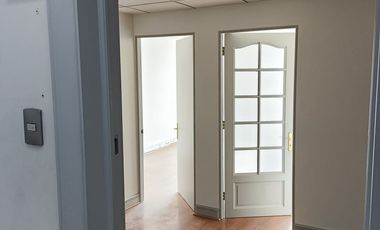 Moderna Oficina en Edificio Casa Colorada  41 M2 Centro de Santiago