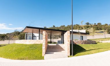 TERRENO EN HARAS CON TODOS LOS SERVICIOS - $600,400