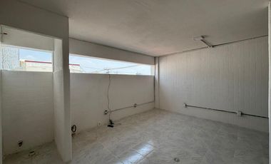 AMPLIO Y UBICADO LOFT DE UNA RECÁMARA SOBRE AVENIDA SAN JERÓNIMO PARTE BAJA.