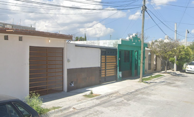 Casa en Remate Bancario en C. Zacate,  Loma Linda, Saltillo, Coah. (Solo recursos propios)