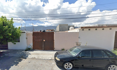 Casa en Remate Bancario en C. Zacate,  Loma Linda, Saltillo, Coah. (Solo recursos propios)
