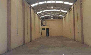 BODEGA EN RENTA EN URUAPAN A UNOS PASOS DEL MERCADO DE LA CHARANDA