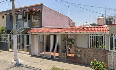 Casa, muy bonita, aprovecha!!!