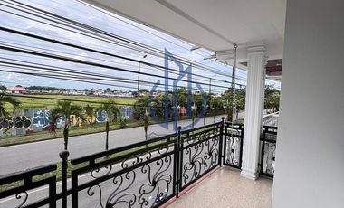 CASA EN ROSABLANCA - VILLAVICENCIO