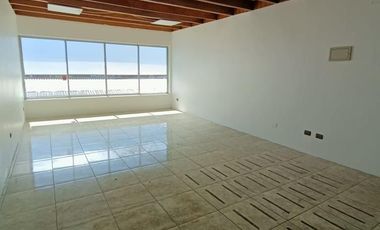 Gran oficina con 7 privados iniciales Villarrica
