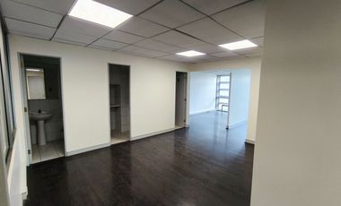Oficina en Moderno Edificio Casa Colorada  94 M2 Centro de Santiago
