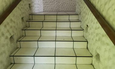 EDIFICIO COMERCIAL DE C= 732M2  IDEAL TRANSFORMAR EN 30 PEQUEÑOS LOFTS  PARA ESTUDIANTES Y PASANTES DE MEDICINA