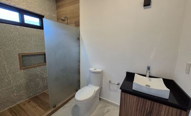 Casa Nueva Doble Altura en Vía Cumbres!