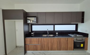 Casa Nueva Doble Altura en Vía Cumbres!