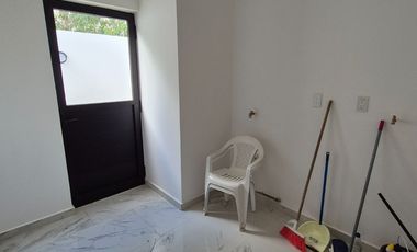 Casa Nueva Doble Altura en Vía Cumbres!