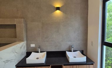 Casa Nueva Doble Altura en Vía Cumbres!