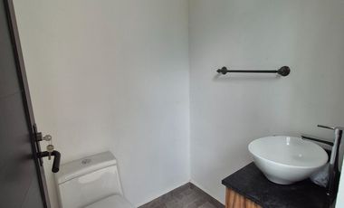 Casa Nueva Doble Altura en Vía Cumbres!