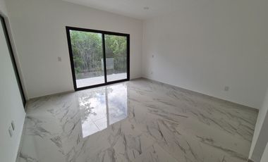Casa Nueva Doble Altura en Vía Cumbres!