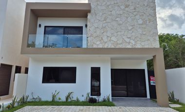 Casa Nueva Doble Altura en Vía Cumbres!