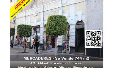 MERCADERES - Se Vende 744 m2   - Arequipa 📲 96186----  Mi WhatsApp: https://wa.link/0h----  ✅ Área de terreno 744 M2.(frentera 16 ml. - fondo 45 ml.