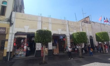 MERCADERES - Se Vende 744 m2   - Arequipa 📲 96186----  Mi WhatsApp: https://wa.link/0h----  ✅ Área de terreno 744 M2.(frentera 16 ml. - fondo 45 ml.