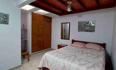 En venta casa bifamiliar barrio el cadillal