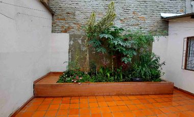 En venta casa bifamiliar barrio el cadillal