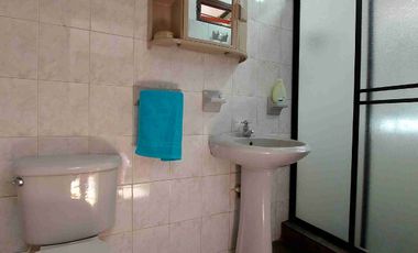 En venta casa bifamiliar barrio el cadillal