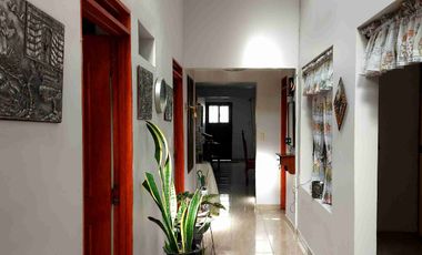 En venta casa bifamiliar barrio el cadillal