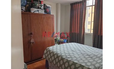 Venta de Casa de 3 Pisos en Ventanilla