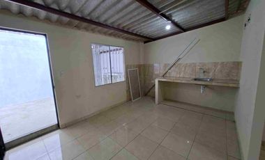 CASA DE DOS PISOS EN ALQUILER URB CARACOL,VIA DAULE