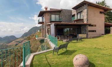 Casa de Campo con vista panorámica a 30 minutos de Morelia en Mil Cumbres. SC0191