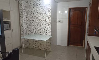 Venta de casa en el Sol de la molina .