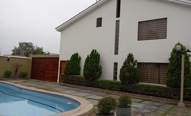 Venta de casa en el Sol de la molina .