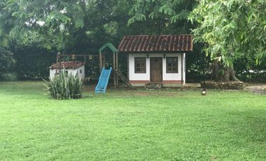 Oportunidad: Preciosa Casa Finca en zona de alta valorización.