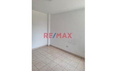Se Alquila Departamento En Surco Urb. Los Proceres