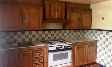 CASA MUY ACOGEDORA EN CONDOMINIO HORIZONTAL ARBOLADO