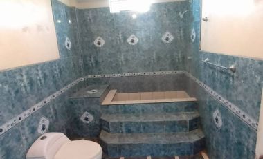 CASA GRANDE EN VENTA EN VENTANILLA EN ZONA RESIDENCIAL