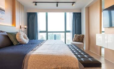 BGC ONE UPTOWN RESIDENCES - 1 BEDROOOM WITH PARKING - FOR RENT