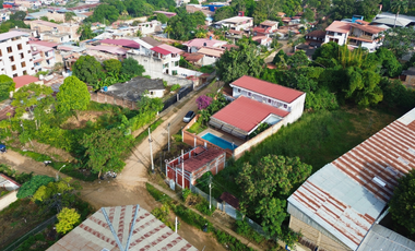 Terreno de 1255 m² ubicado en un vecindario exclusivo y estratégico.