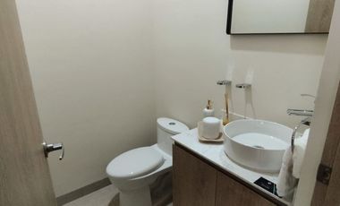 CASA EN VENTA A 1 CUADRA DE BLVD. POCITOS MUY CERCA AV DE LA CRUZ Y A UNOS MINUTOS DEL COLEGIO ENTORNO, YALTA Y TULIPANES RESIDENCIAL