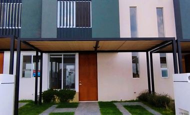 CASA EN VENTA A 1 CUADRA DE BLVD. POCITOS MUY CERCA AV DE LA CRUZ Y A UNOS MINUTOS DEL COLEGIO ENTORNO, YALTA Y TULIPANES RESIDENCIAL